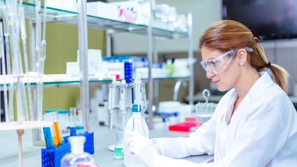 潤(rùn)滑油檢測(cè)，精心提煉七大質(zhì)量鑒別指標(biāo)